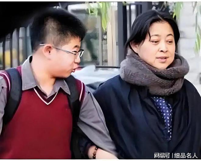 异后一直单身73岁去国外照顾外孙千亿球友会倪萍的母亲倪道香：离(图8)