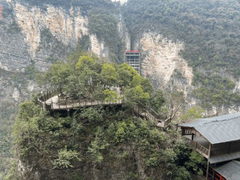 张家界亲子游玩三天攻略；需要带些什么千亿国际平台本地人眼中的张家界美食(图2)